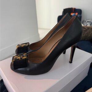 Tory Burch Black Heels with Tortoise Shell Detail